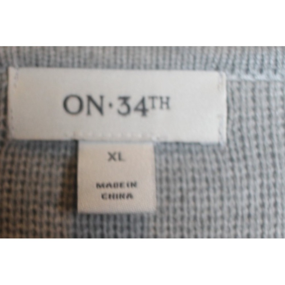 Bundle of two On 34th sweater xl 1 red and 1 gray - Picture 9 of 10